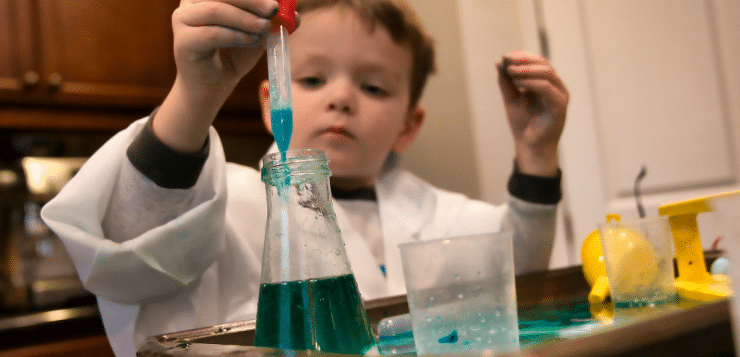 Spectacles et experiences scientifiques : la nouvelle tendance pour faire la fete entre enfants